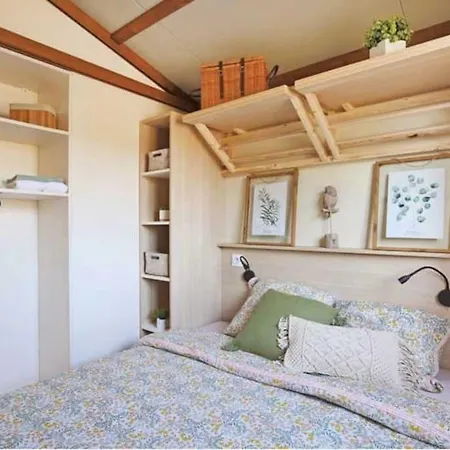 Mobilhome 212 6 Couchages 4 Etoiles La Hume